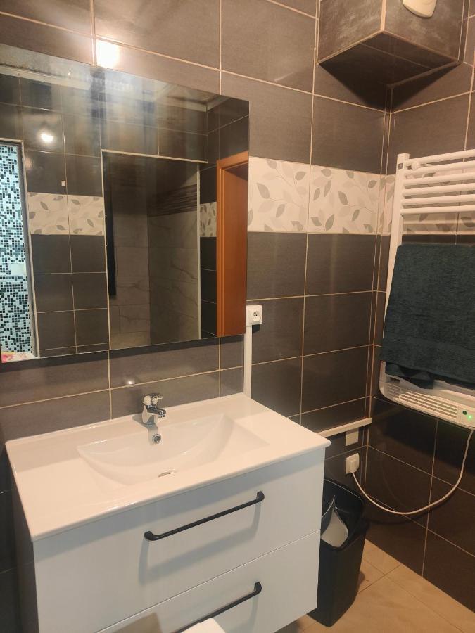 Chambre Climatisee Et Cosy Auberge Du Manala Hotel 24 24 Saint-Louis  Exterior foto
